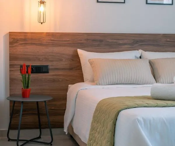 Brand New Suite No3